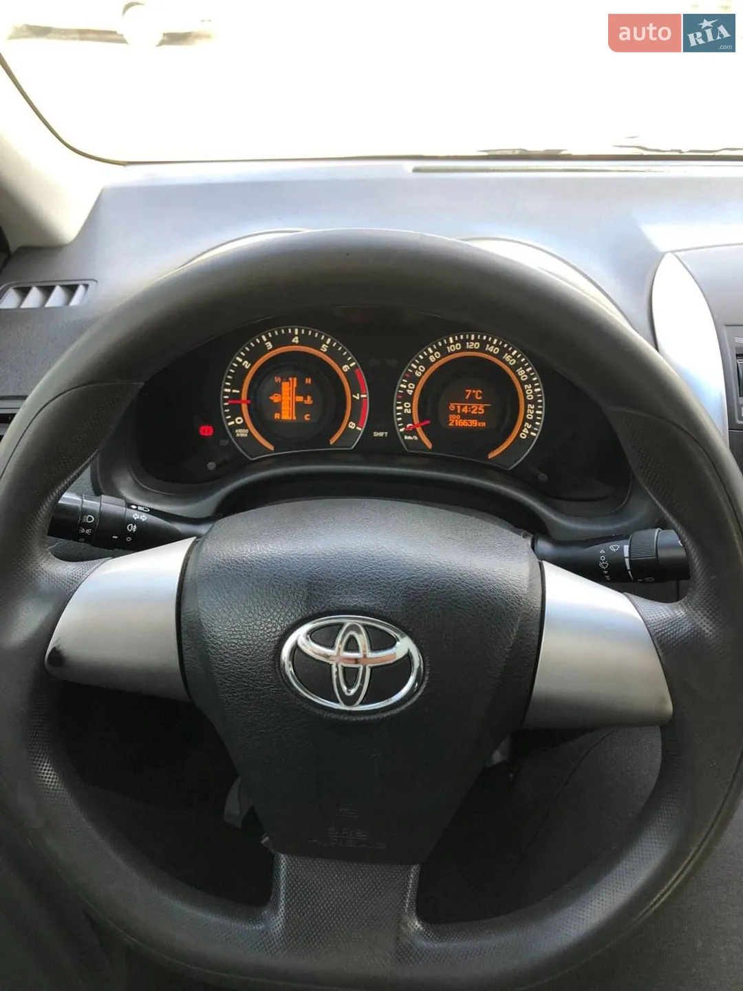 2011 Toyota Corolla - мініатюра 12