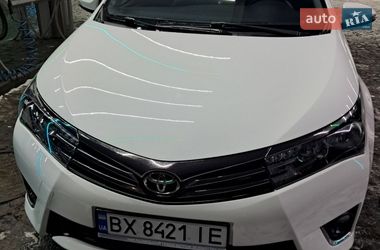 Седан Toyota Corolla 2016 в Хмельницком