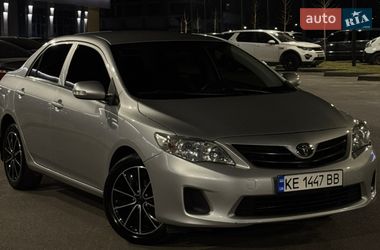Седан Toyota Corolla 2012 в Днепре
