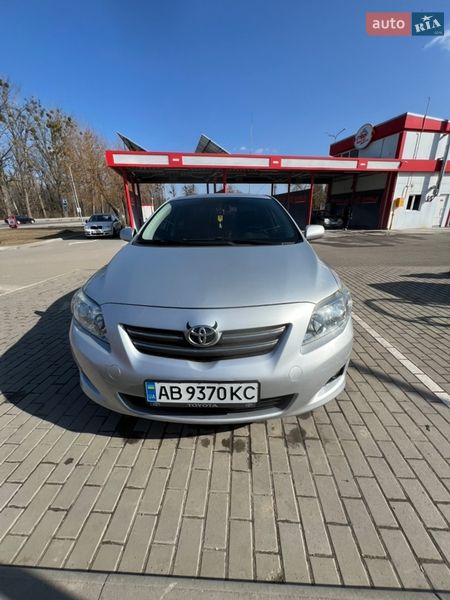 Седан Toyota Corolla 2008 в Виннице