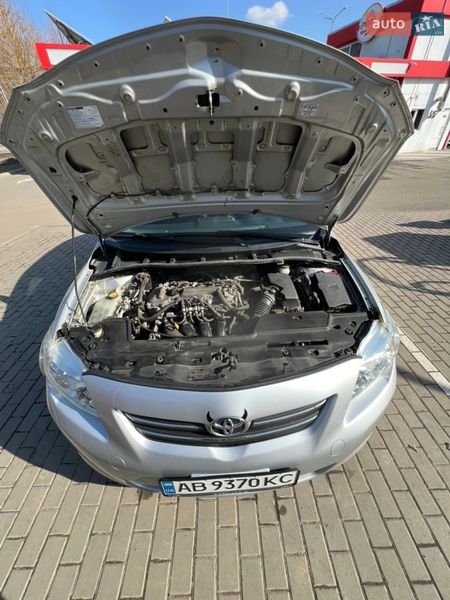 Седан Toyota Corolla 2008 в Виннице