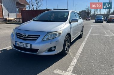 Седан Toyota Corolla 2008 в Киеве