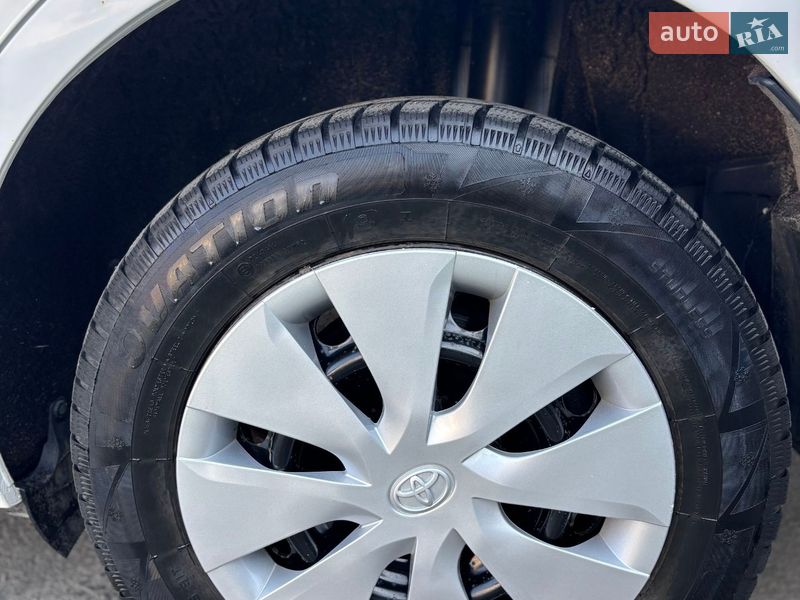 Седан Toyota Corolla 2017 в Миколаєві