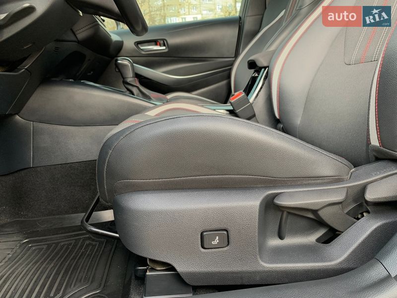 Седан Toyota Corolla 2021 в Кривом Роге