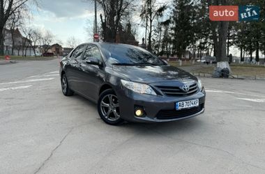Седан Toyota Corolla 2011 в Виннице
