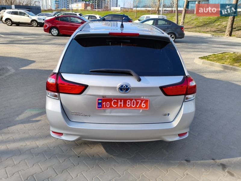 Универсал Toyota Corolla 2016 в Киеве