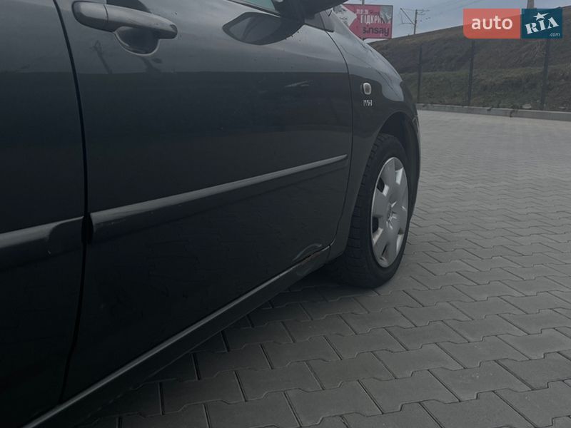 Хэтчбек Toyota Corolla 2003 в Киеве