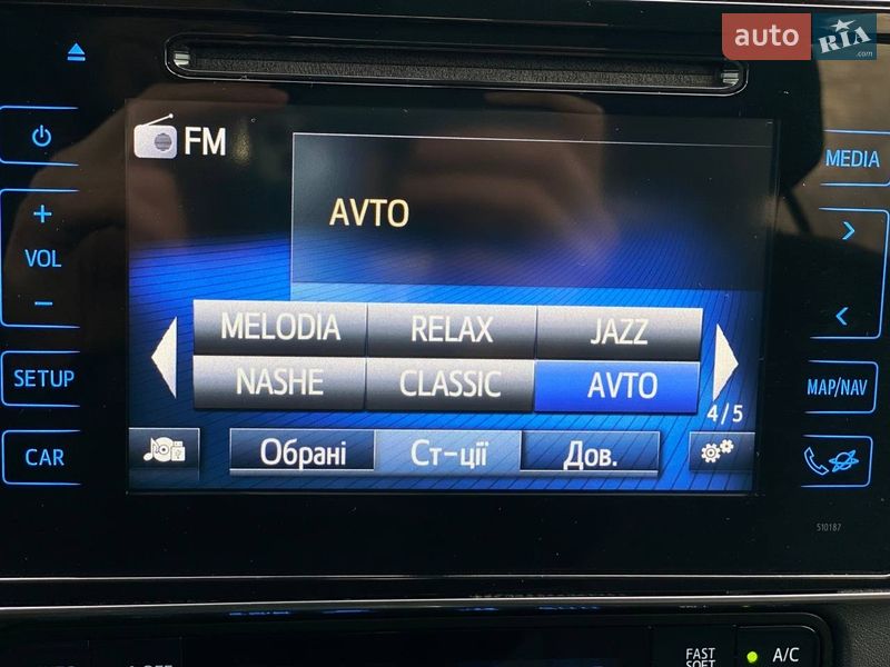 Седан Toyota Corolla 2017 в Киеве фото 36 Седан Toyota Corolla 2017 в Киеве