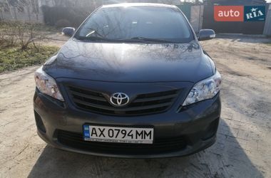 Седан Toyota Corolla 2011 в Харкові