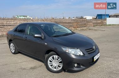 Седан Toyota Corolla 2008 в Киеве