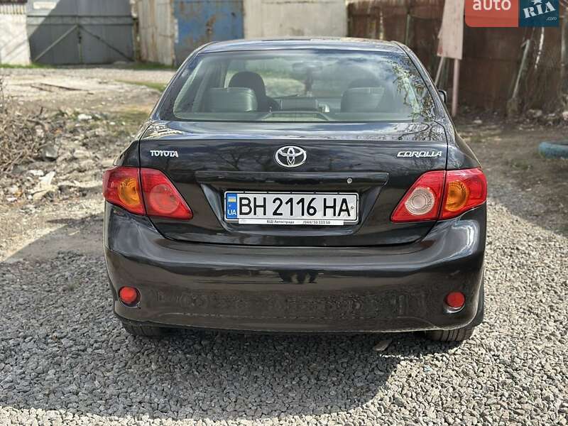 Седан Toyota Corolla 2008 в Одессе