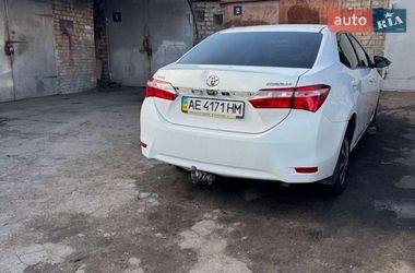 Седан Toyota Corolla 2015 в Запорожье