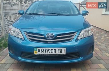 Седан Toyota Corolla 2011 в Олевську