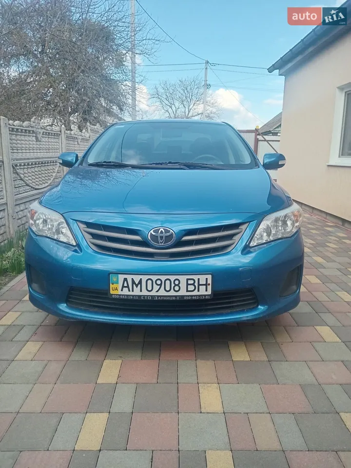 2010 Toyota Corolla - мініатюра 13