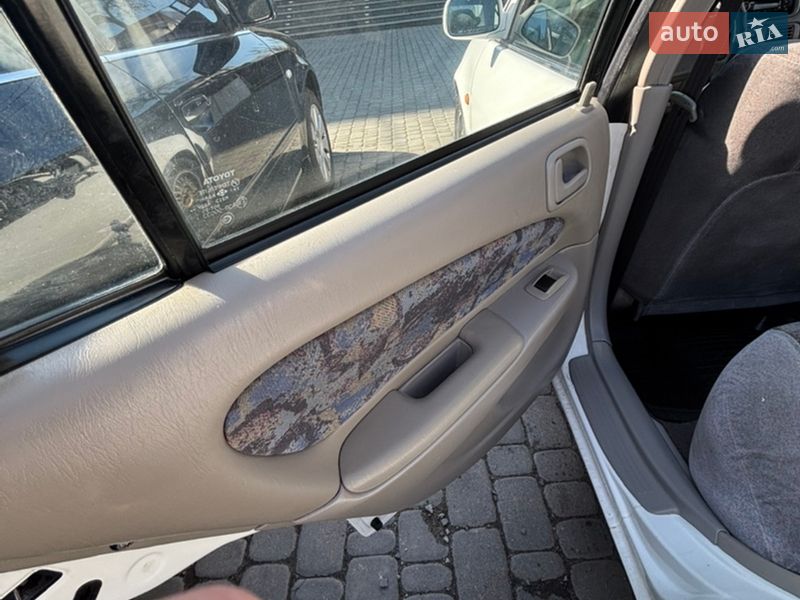 Седан Toyota Corolla 1997 в Одесі фото 17 Седан Toyota Corolla 1997 в Одесі