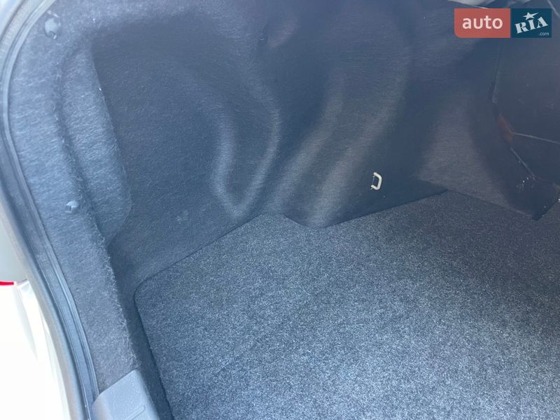 Седан Toyota Corolla 2008 в Киеве