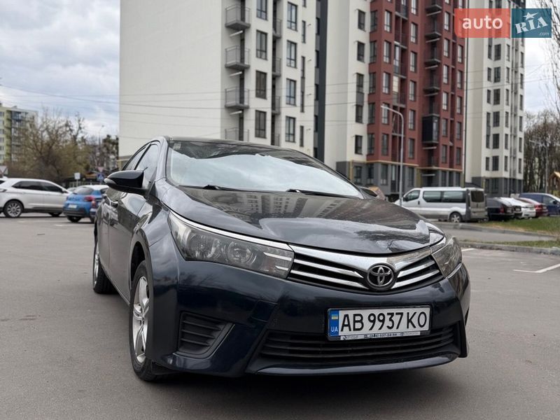 Седан Toyota Corolla 2013 в Вінниці
