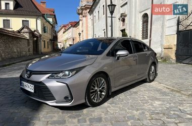 Седан Toyota Corolla 2019 в Каменец-Подольском