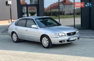 Хетчбек Toyota Corolla 2000 в Шептицькому