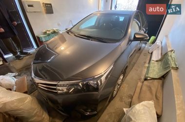 Седан Toyota Corolla 2014 в Днепре
