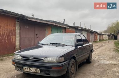Седан Toyota Corolla 1990 в Харькове