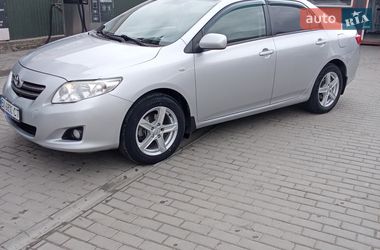 Седан Toyota Corolla 2008 в Полонном