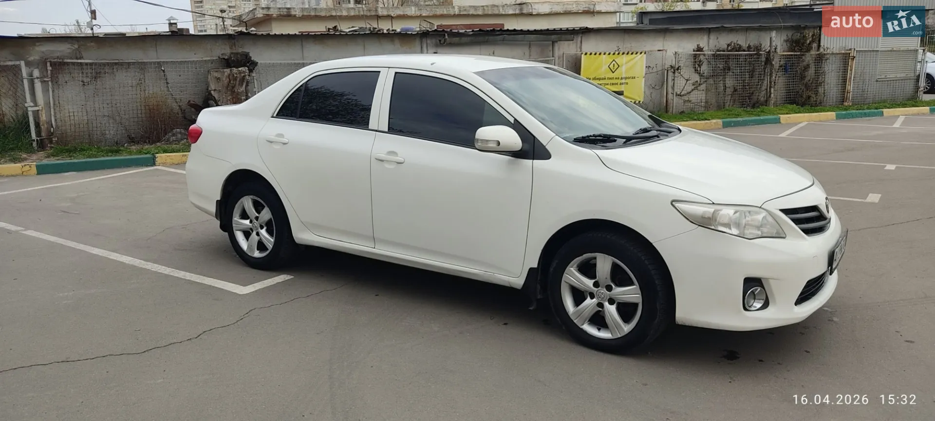 2010 Toyota Corolla - мініатюра 10