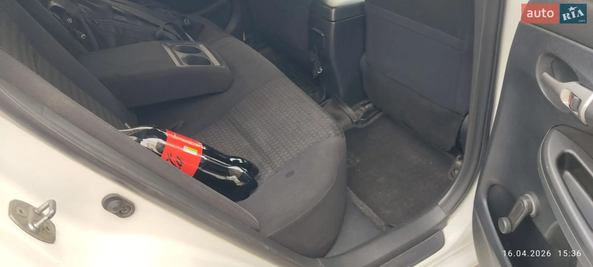 2010 Toyota Corolla - мініатюра 18