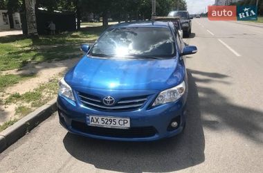 Седан Toyota Corolla 2011 в Богодухове