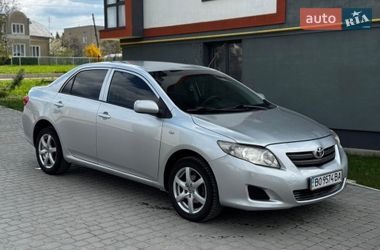 Седан Toyota Corolla 2007 в Чорткове