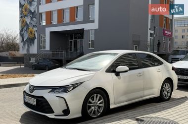 Седан Toyota Corolla 2019 в Виннице