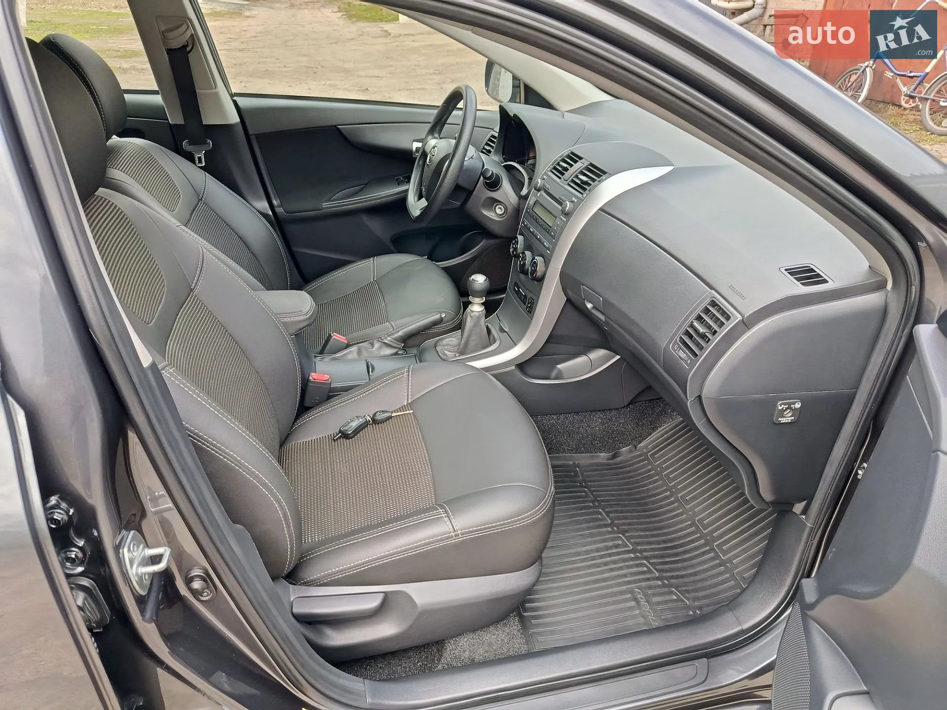 2011 Toyota Corolla - мініатюра 29