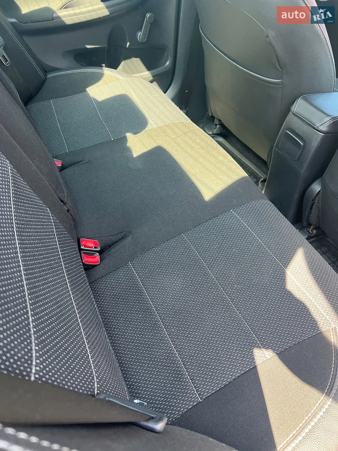 2011 Toyota Corolla - мініатюра 16