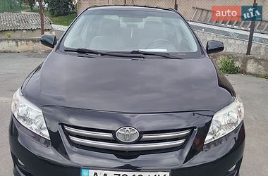 Седан Toyota Corolla 2007 в Полонному