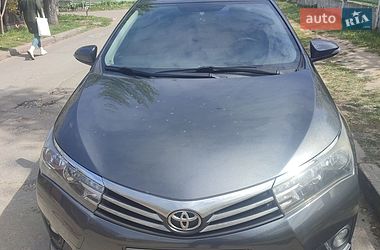 Седан Toyota Corolla 2014 в Чернигове