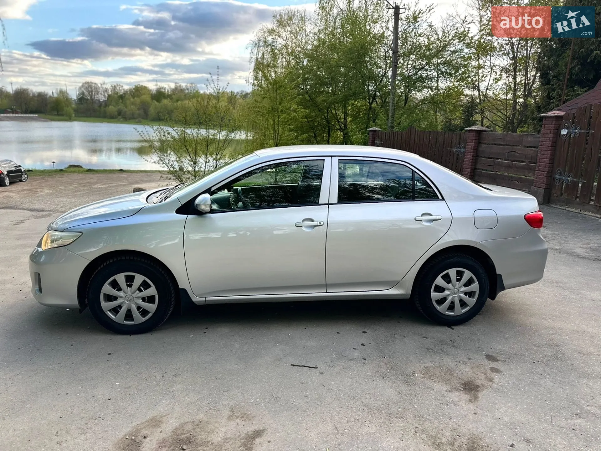 2011 Toyota Corolla - мініатюра 3