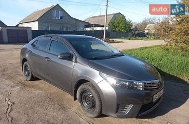 Седан Toyota Corolla 2013 в Павлограді