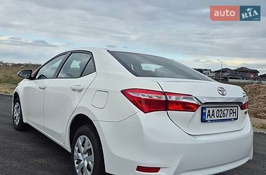 Седан Toyota Corolla 2016 в Софіївській Борщагівці