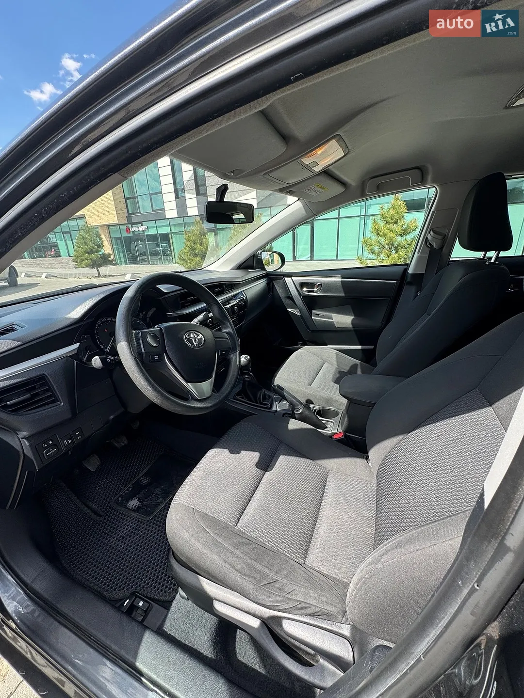 2013 Toyota Corolla - мініатюра 9