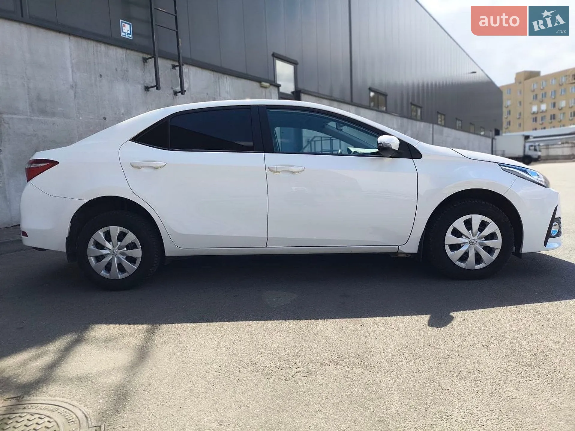 2016 Toyota Corolla - мініатюра 8