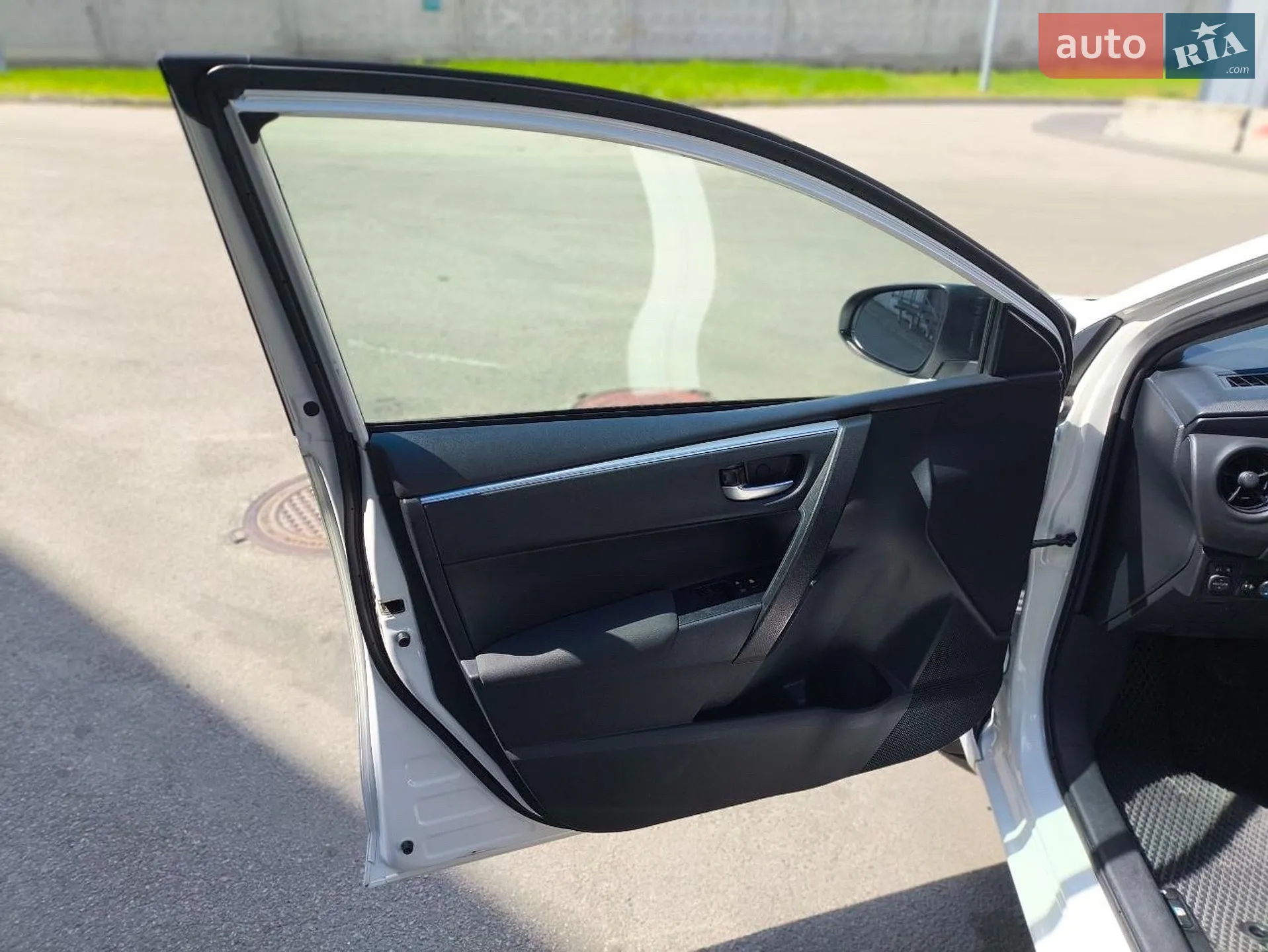 2016 Toyota Corolla - мініатюра 12