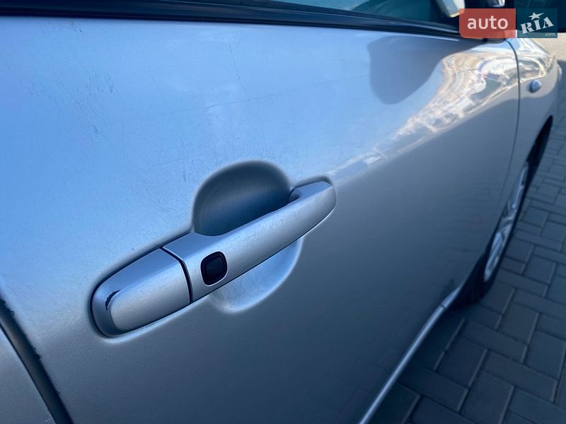 Седан Toyota Corolla 2007 в Первомайске