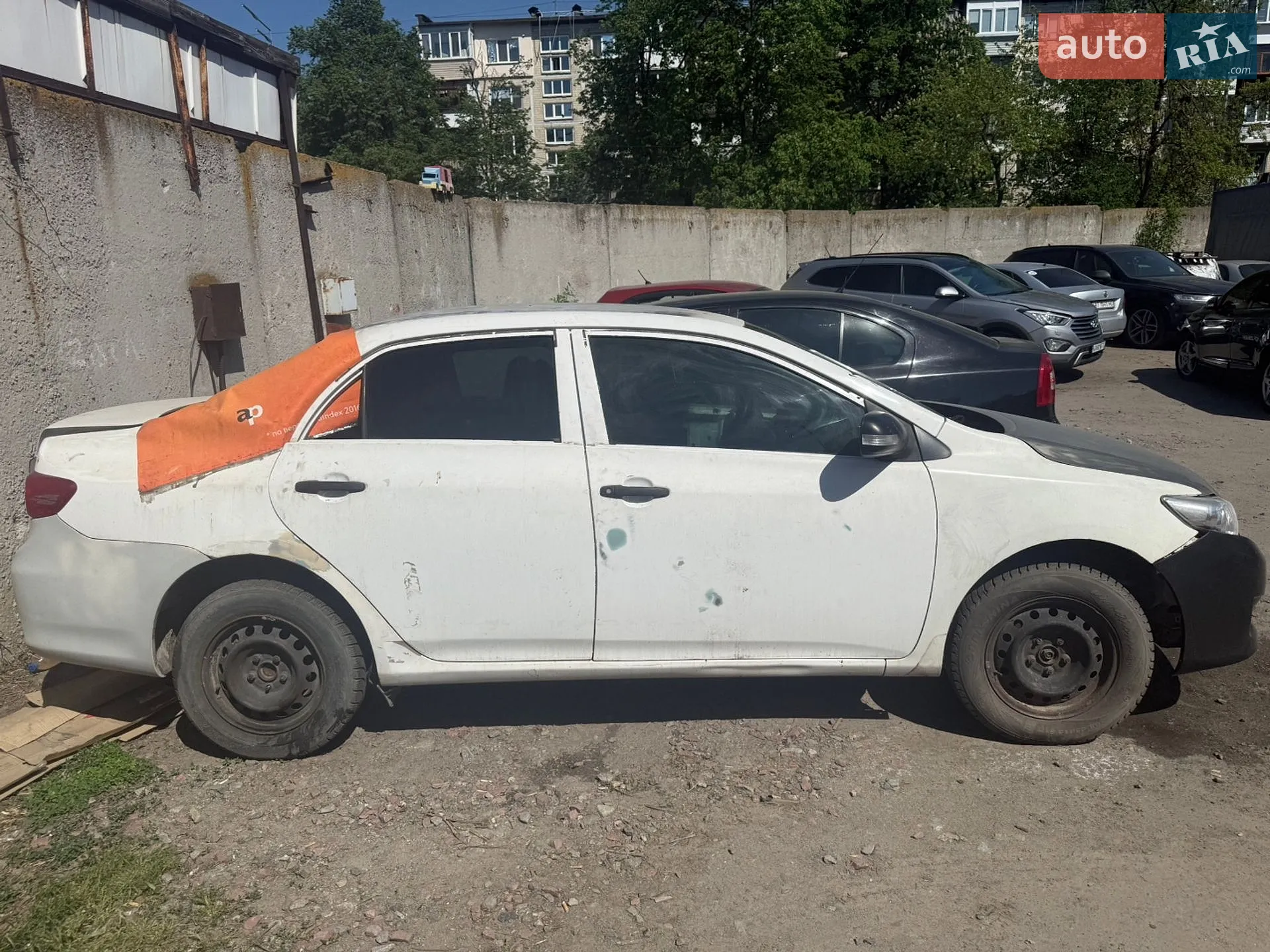 2010 Toyota Corolla - мініатюра 2