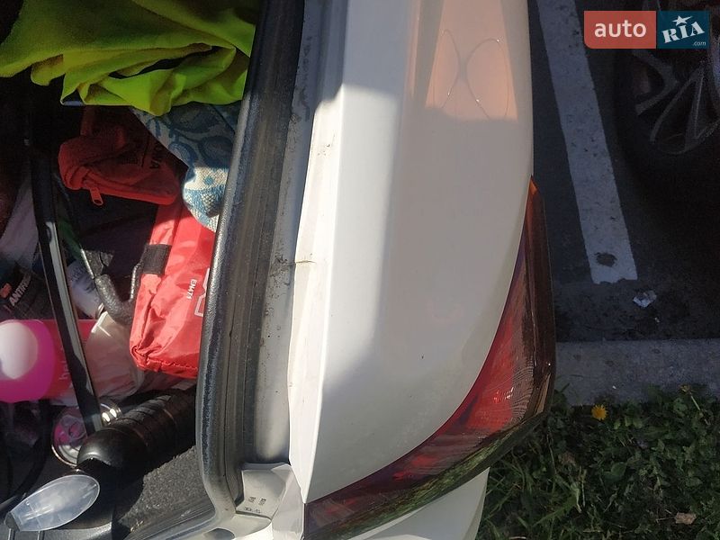 Седан Toyota Corolla 2011 в Киеве