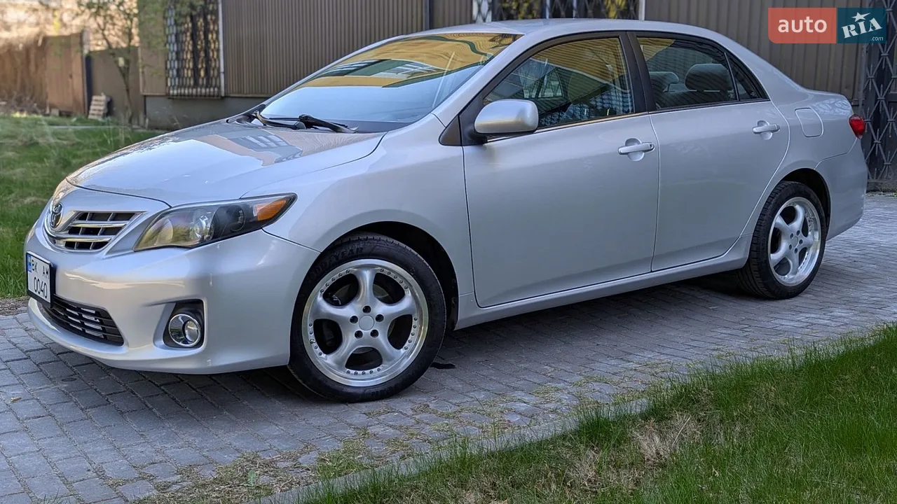 2013 Toyota Corolla - мініатюра 18