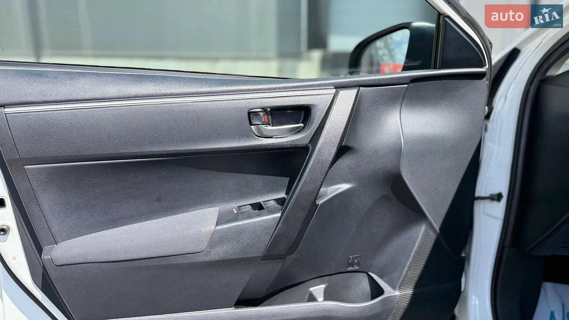 2016 Toyota Corolla - мініатюра 9