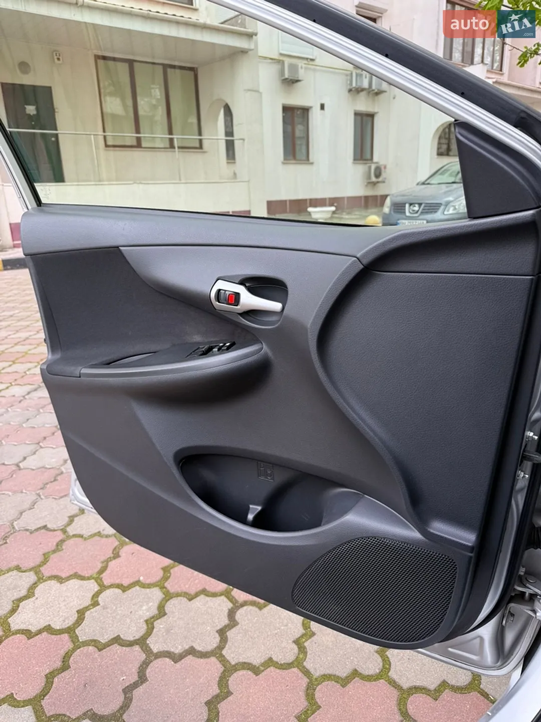 2011 Toyota Corolla - мініатюра 11