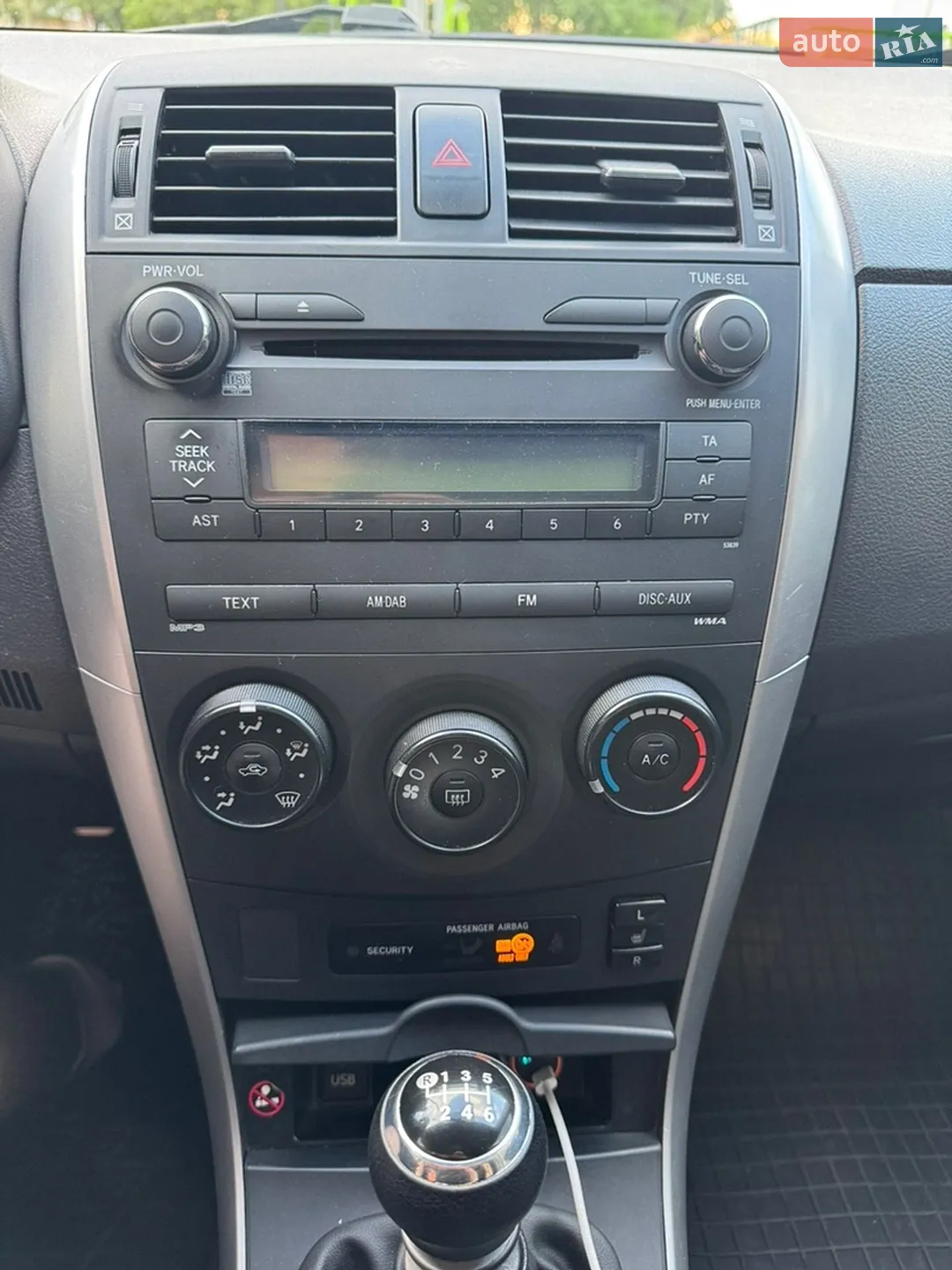 2011 Toyota Corolla - мініатюра 21