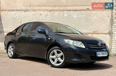 Седан Toyota Corolla 2009 в Киеве