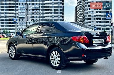 Седан Toyota Corolla 2008 в Киеве